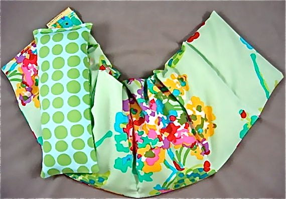 Scoop Neck Wide Shoulder Heat Wrap Eye Pillow Set Organic Flaxseed Rice Lavender Scented Water Bouquet Floral Mint Green