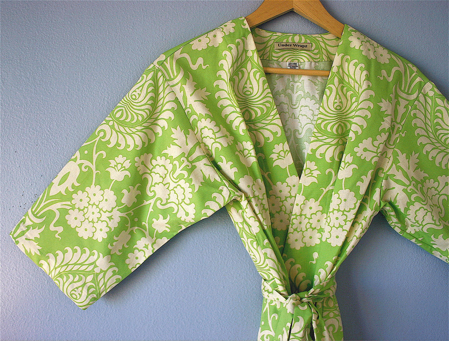 Womens Robe. Dressing Gown. Bathrobe.  Robe.  Bridesmaid Robe.  Wrap. Bali Gates.  Knee Length.