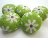 Fabric covered buttons, green and white flowers, floral - OverlyCrafty