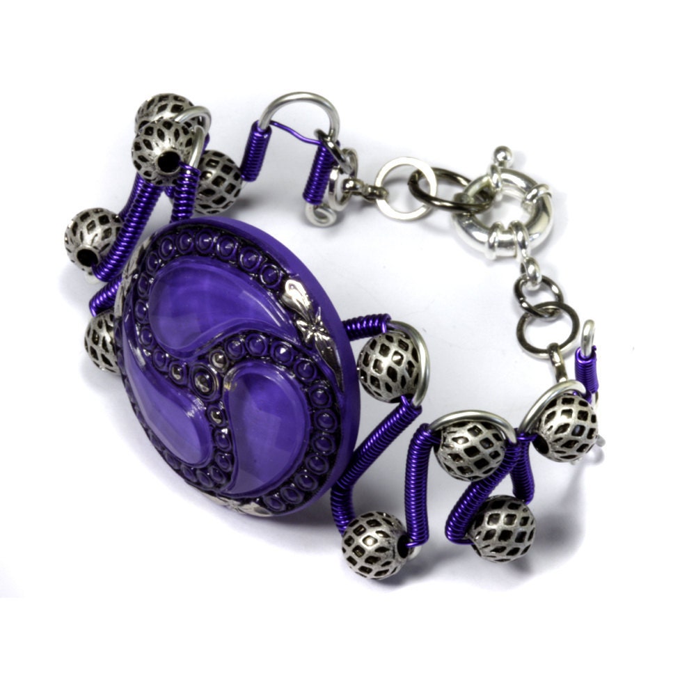 Bracelet - Czech Glass DEEP PURPLE Mirror Back Art Deco Faceted PAISLEY
