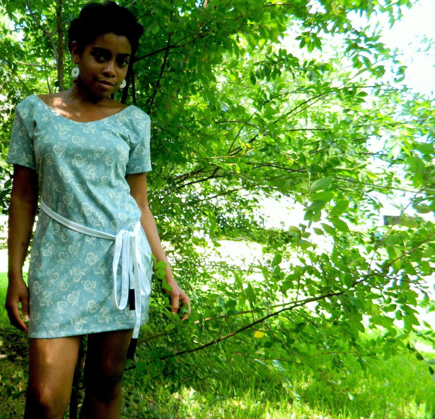 flyTie blue and white floral knit mini dress