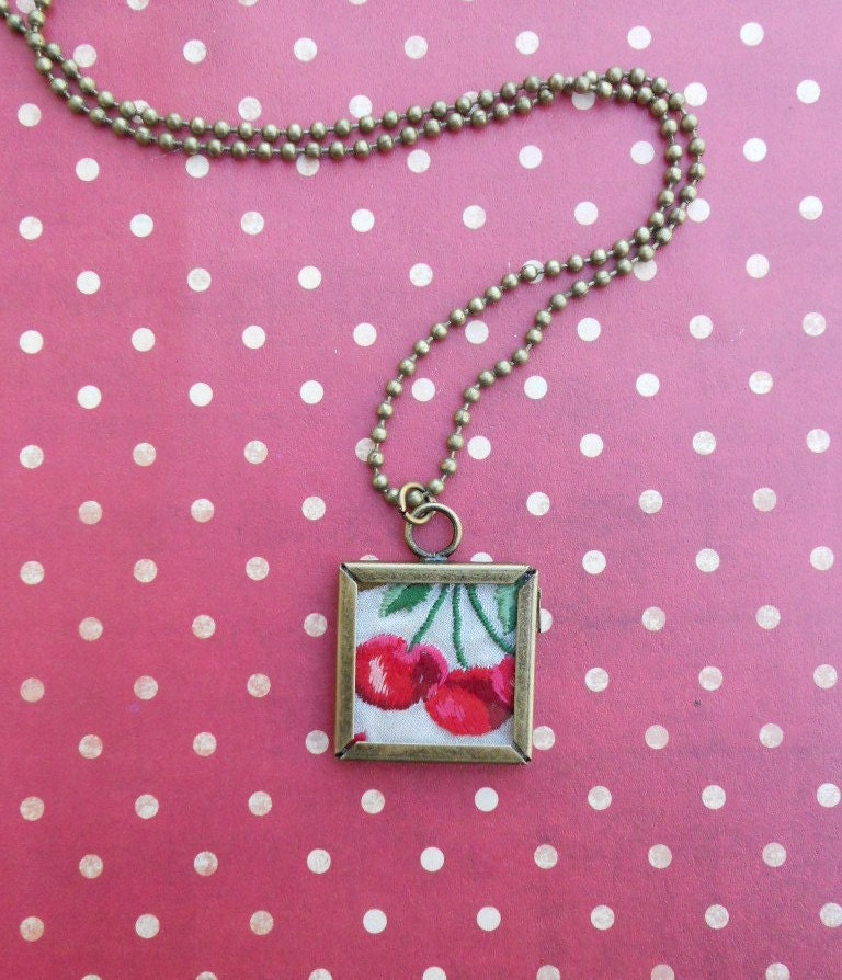 Vintage Embroidered Linen Necklace (Cherries)