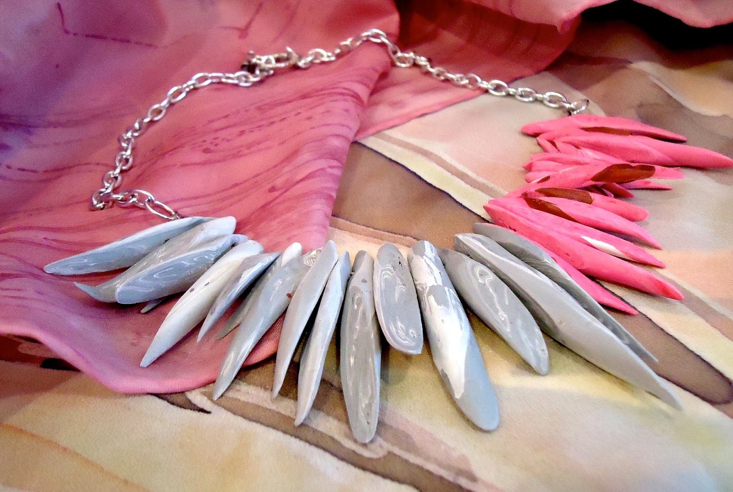 Pink Gray Collar Chain