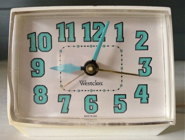 vintage clock westclox aqua blue numbers