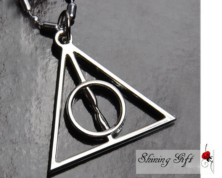 Harry potter Deathly Hallows Necklace