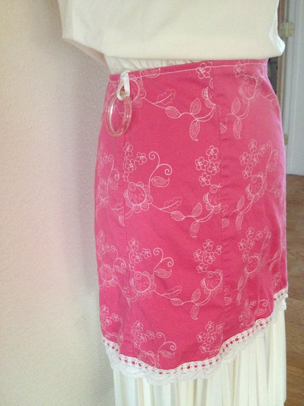 Pink half apron and bag to match