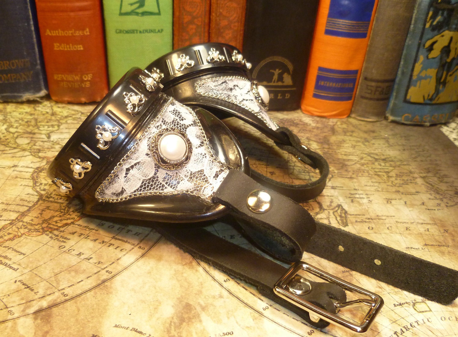 Steampunk goggles vintage white lace and pearl G006