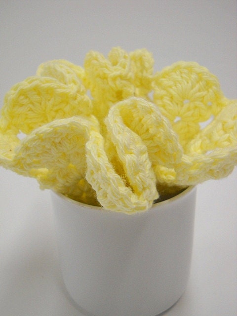 Crocheted Dish Cloth / Yellow Cotton Round Face Cloth