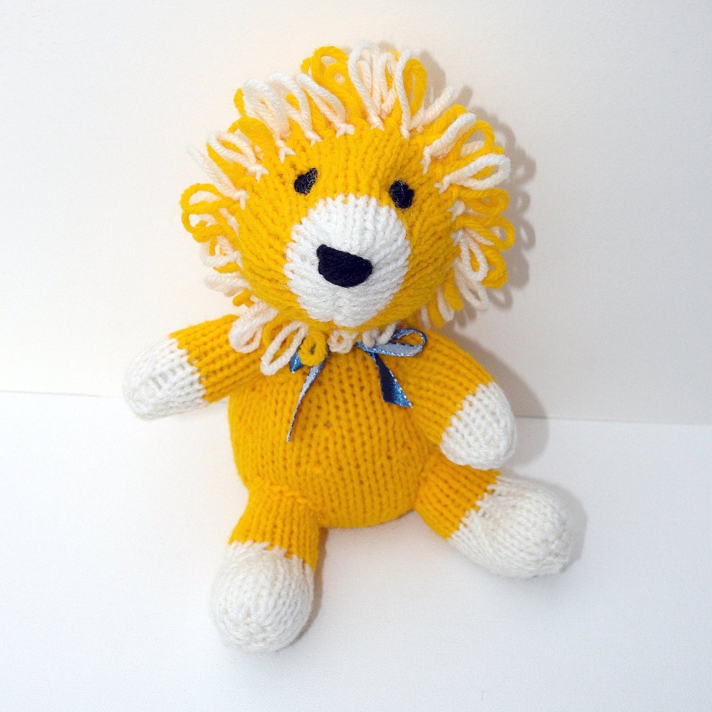 Leon the Lion, Stuffed Toy, Hand Knit, Perfect for your Wild Child, Ready to Ship