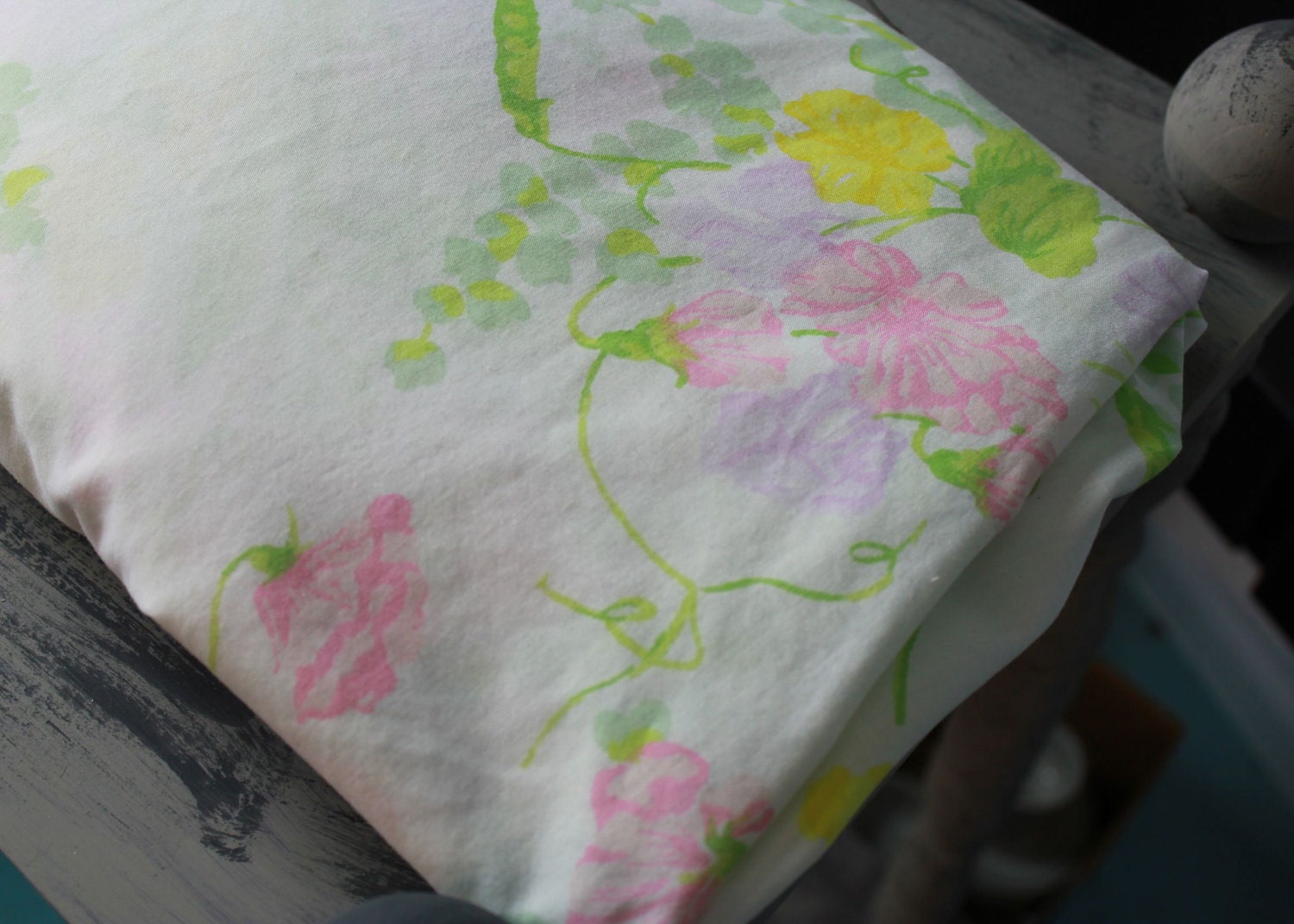 Vintage Twin Fitted Sheet - Spring All the aTime