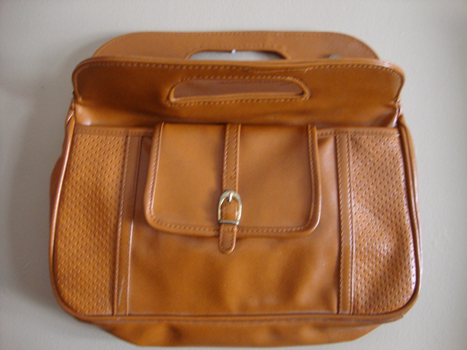 Vintage Faux Honey Brown Handbag with Brass Hardware and Front Pocket - SalvagedStrawberry Vintage Faux Honey Brown Handbag with Brass Hardware and Front Pocket - SalvagedStrawberry