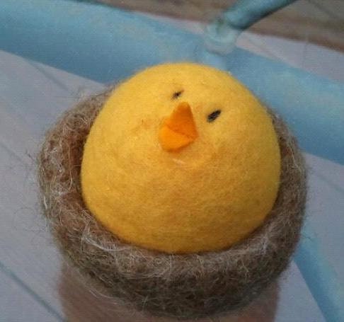 felted spring chick with nest