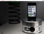 Iphone 4S Ipod Itouch Radial Piston Dock from a WWII Airplane Engine