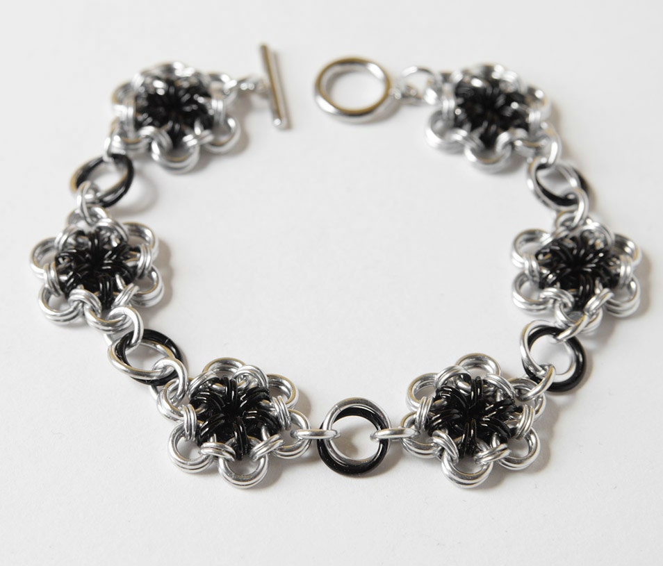 Chainmaille bracelet flower black and silver posy chainmail for women
