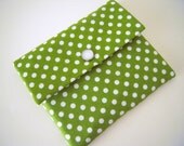 Snap Pouch/White Dot On Green