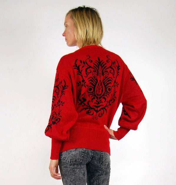 Red Slouchy Sweater with Black Royal Design Sz M/L