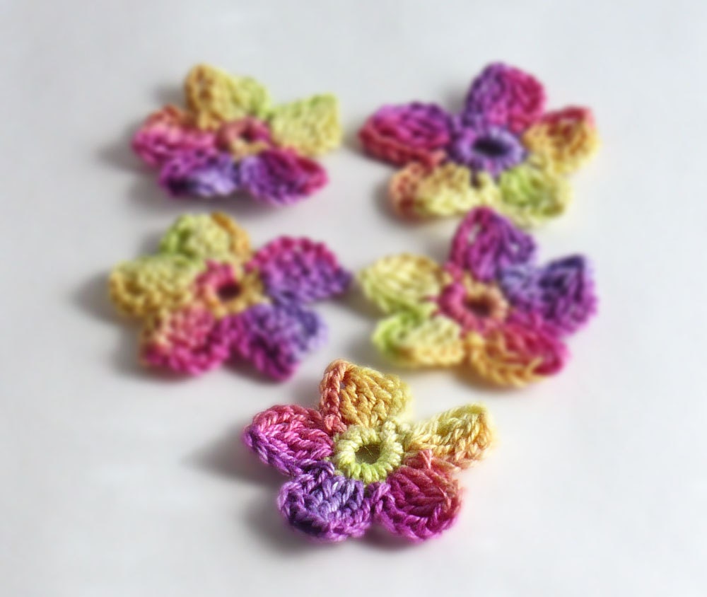 Crochet Applique Motif Mini Flower Pink Fuchsia Yellow Lime Green Embellishment