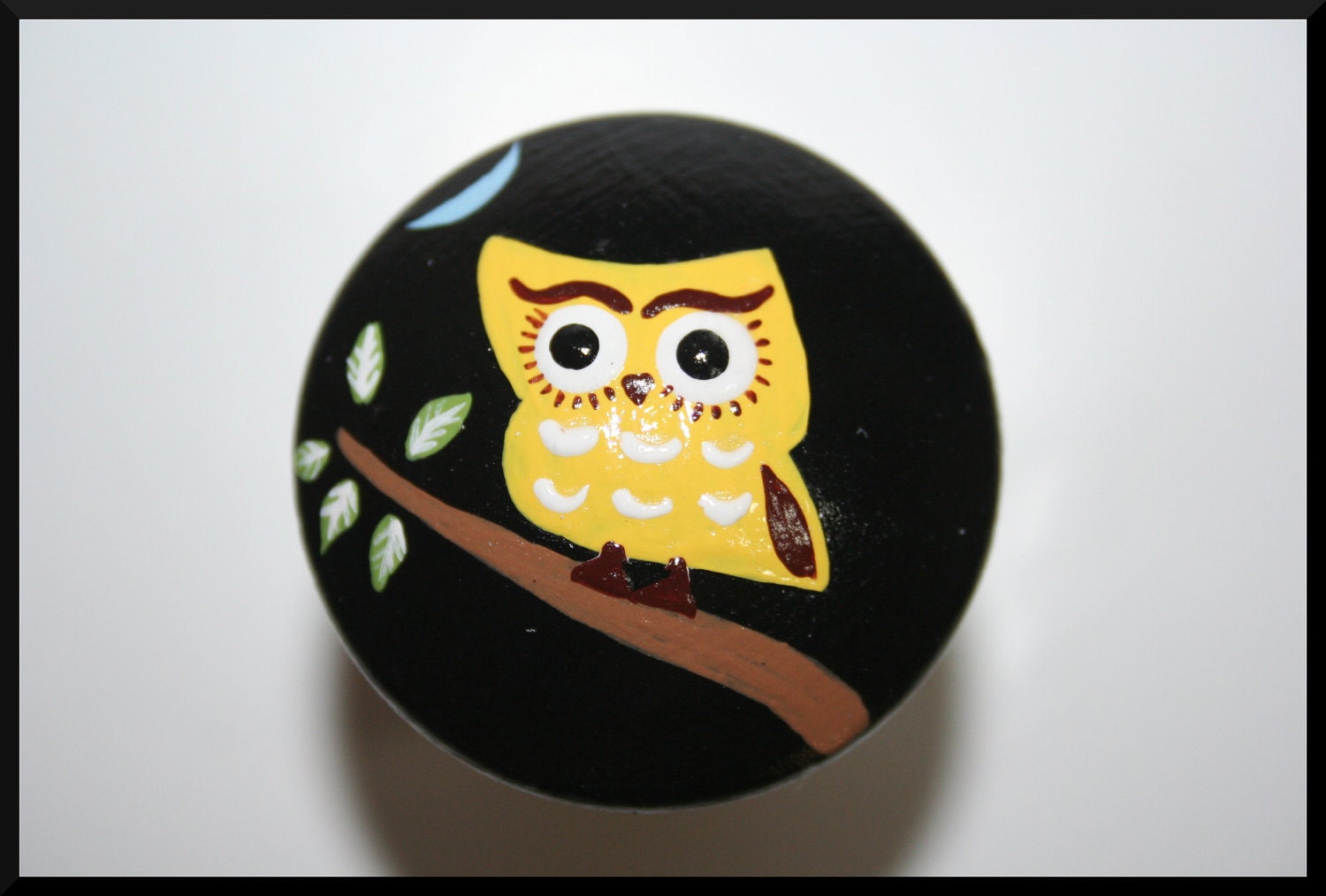 Black and Yellow Owl Wine or Bottle Stopper