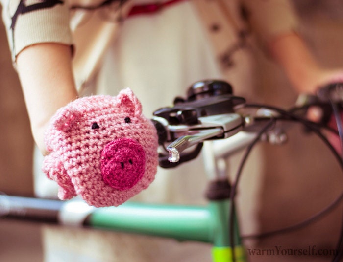 FOR KIDS Cute PIG Bike Handwarmers Gloves Wool Crochet Cold Days Unisex Woman Man Teens Cozy Gift Geekery Funny Pink