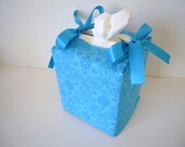 Tissue Box Cover/Blue Flower