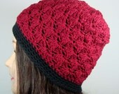 Organic Cotton Textured Beanie Hat in Red, Black