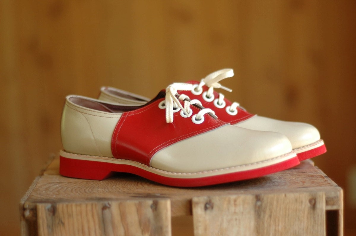 vintage NOS 1940s red and white saddle shoes - honeytalkvintage