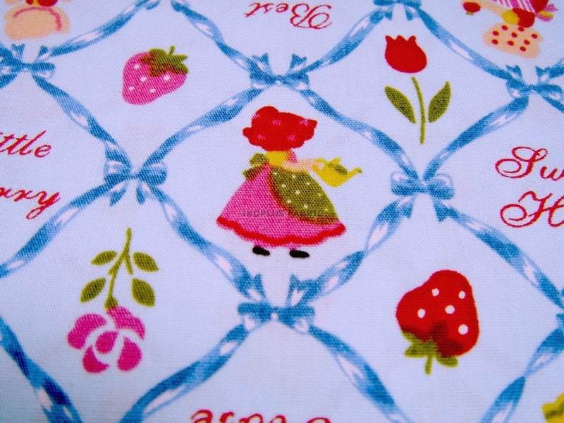 Lovely Sunbonnet Sue with Ribbon in Blue -- Cotton Fabric -- EK-QS38292A