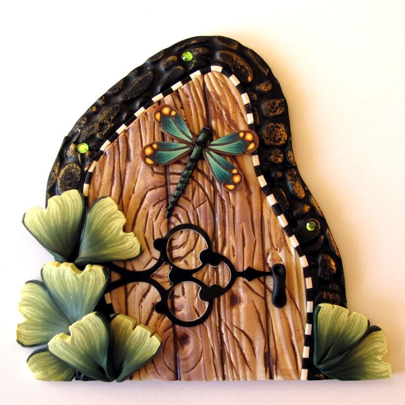 Dragonfly Fairy Door with Ginko Leaves