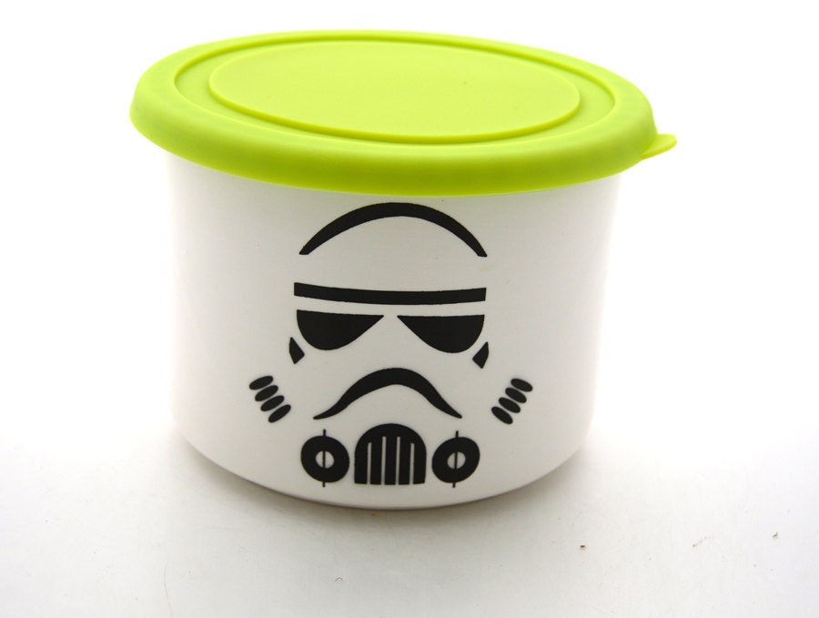 Star wars (R) Storm Trooper  Leftovers Bowl with Silicone Lid