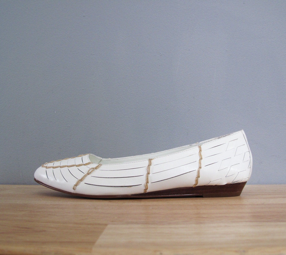 vintage WHITE leather woven flats 8.5