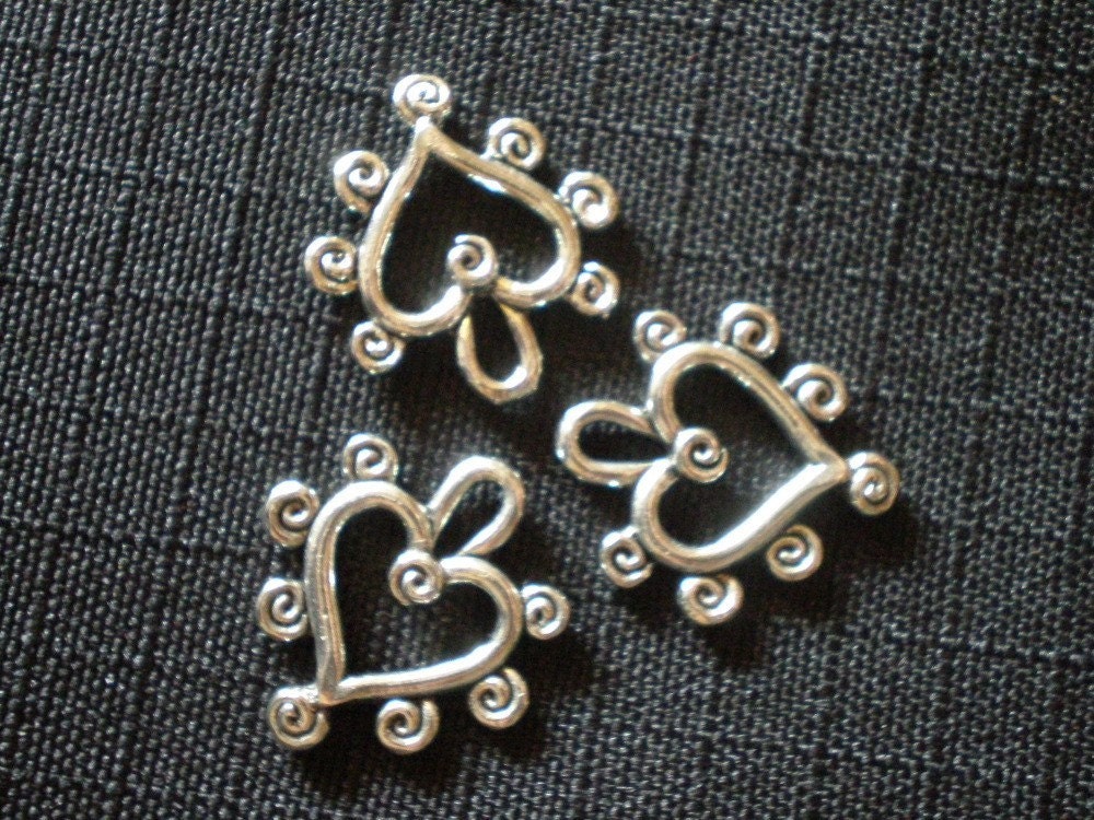 Swirly heart charms- base metal silvertoned