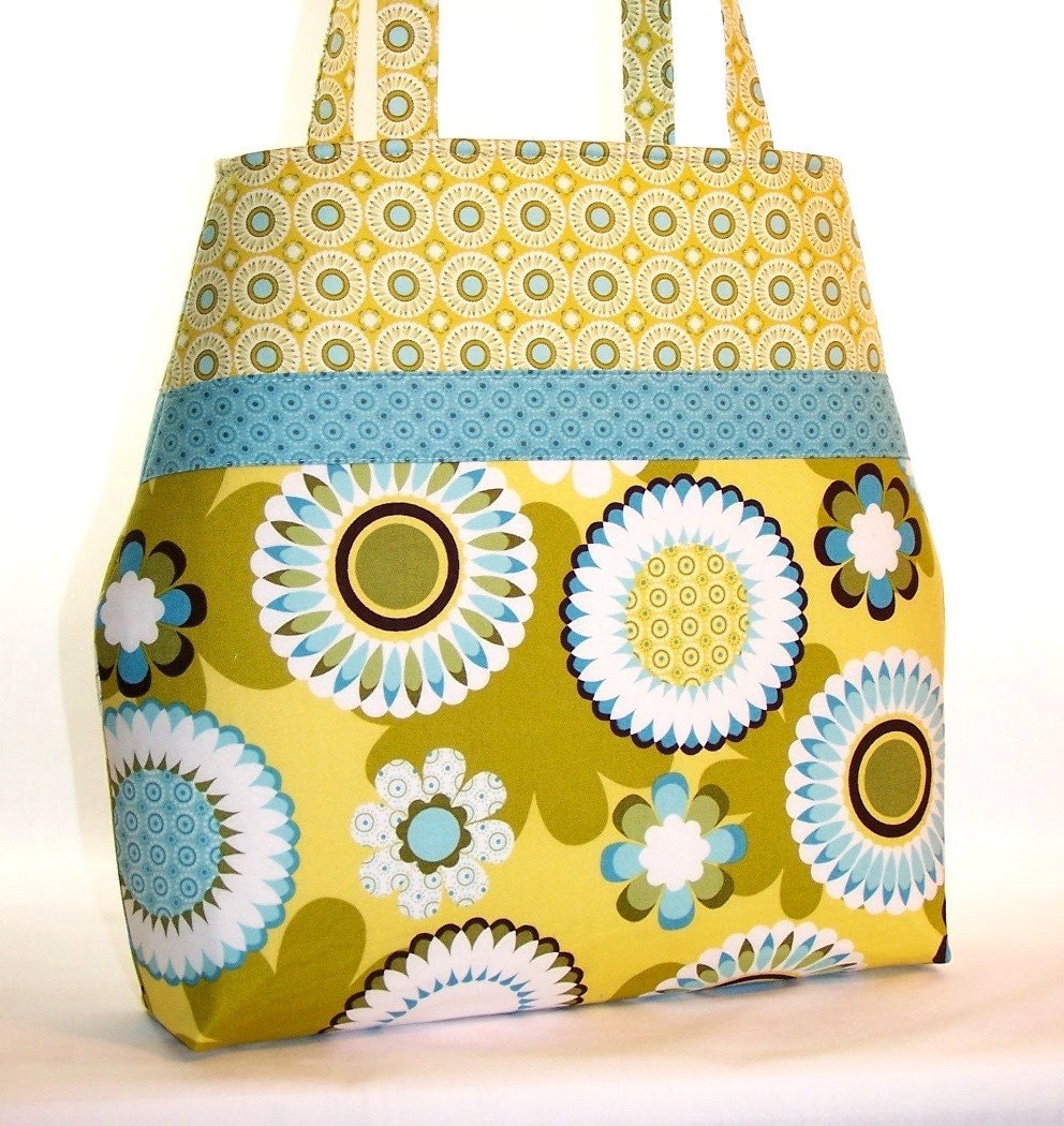 AL FRESCO . Contemporary Floral Sling Handbag