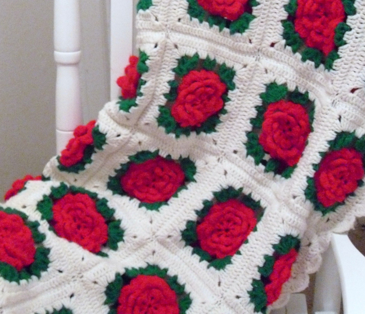 Irish Crochet Rose Pattern and Instructions FREE!! | The Secrets