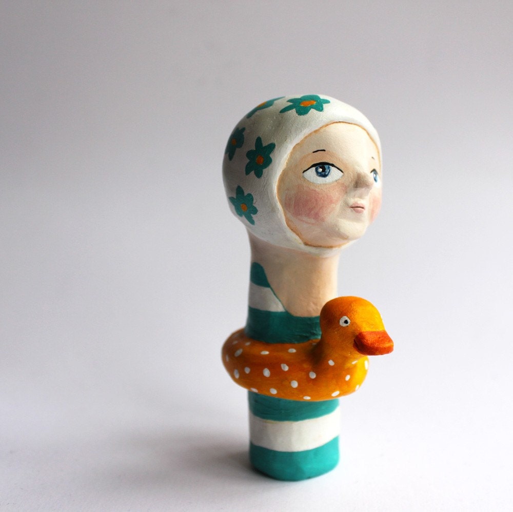Bathig girl no.1 -finger puppet