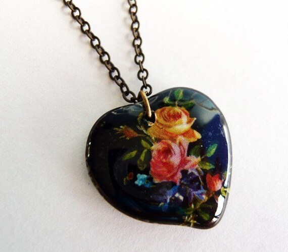 Vintage Black Glass Heart Pendant Necklace by MaruMaru on Etsy from etsy.com