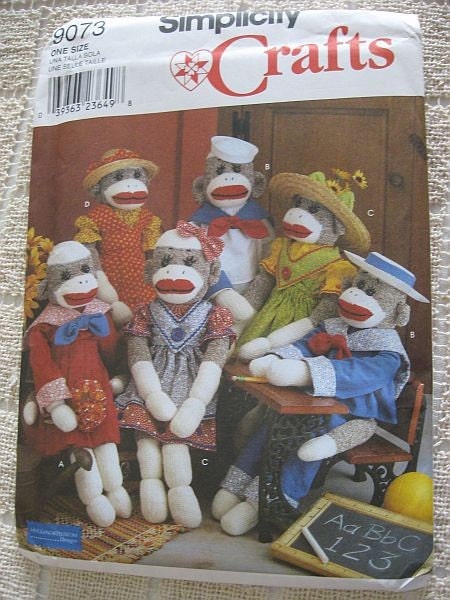 theraineysisters В» Pattern: How to Make a Sock Monkey