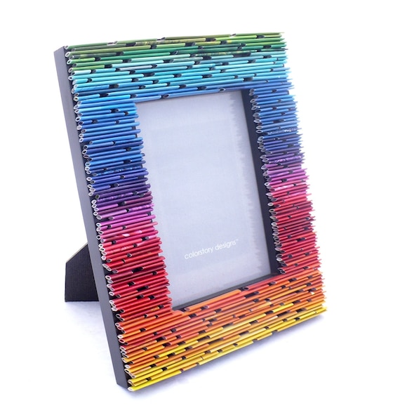 gradient picture frame, made from recycled magazines