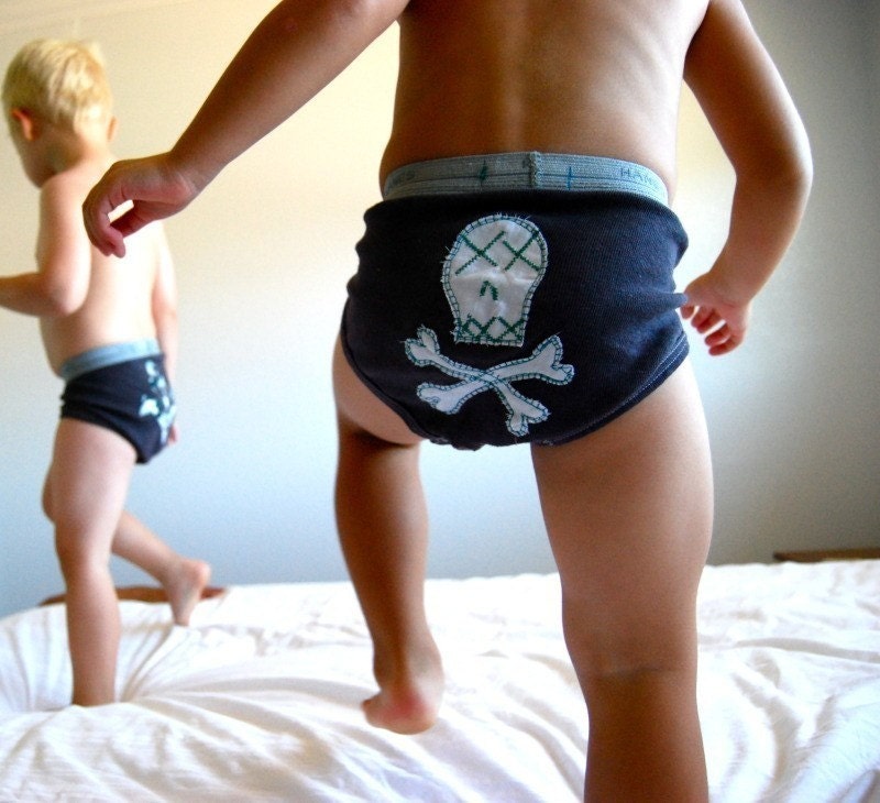 Small Skivvies - Skully Pair - size 4T/5T