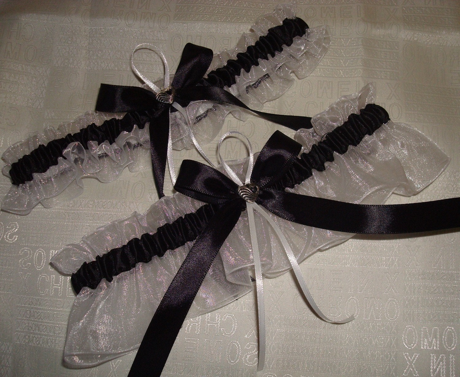 organza black and white wedding garter set 1799 banos0126