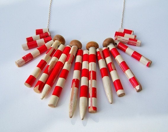 Red and white striped knitting needle necklace