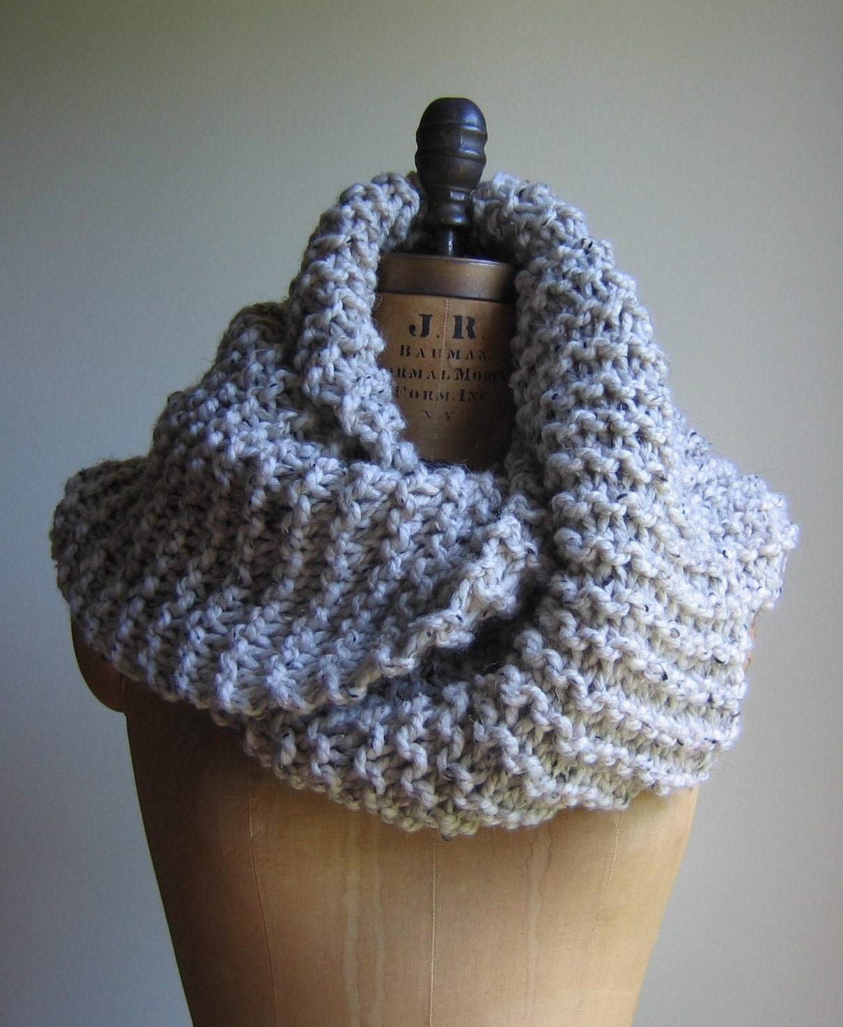Super Snuggly Chunky knit cowl Oatmeal