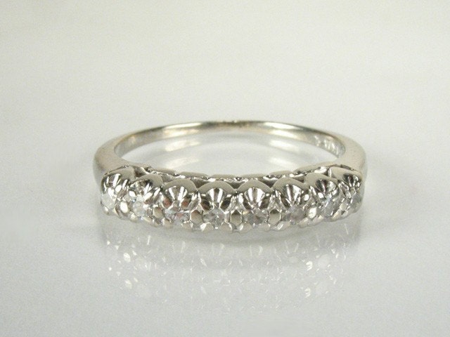 Cut Diamond Wedding Ring
