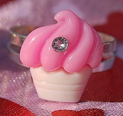 Pink Cupcake Ring Fairy Kei Kawaii Sweet Lolita Harajuku Pop Kei Katy Perry
