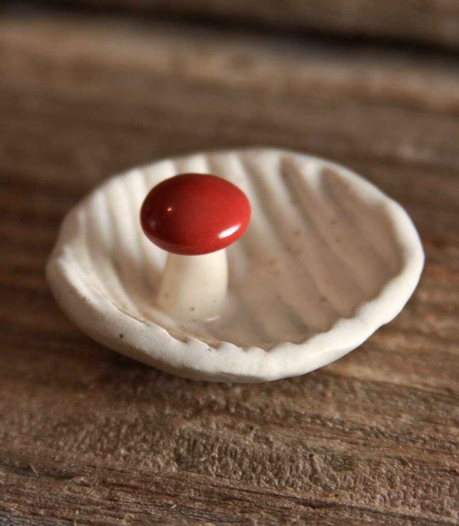 Tiny Wood Grain Pottery Tray with a Little Red Mushroom