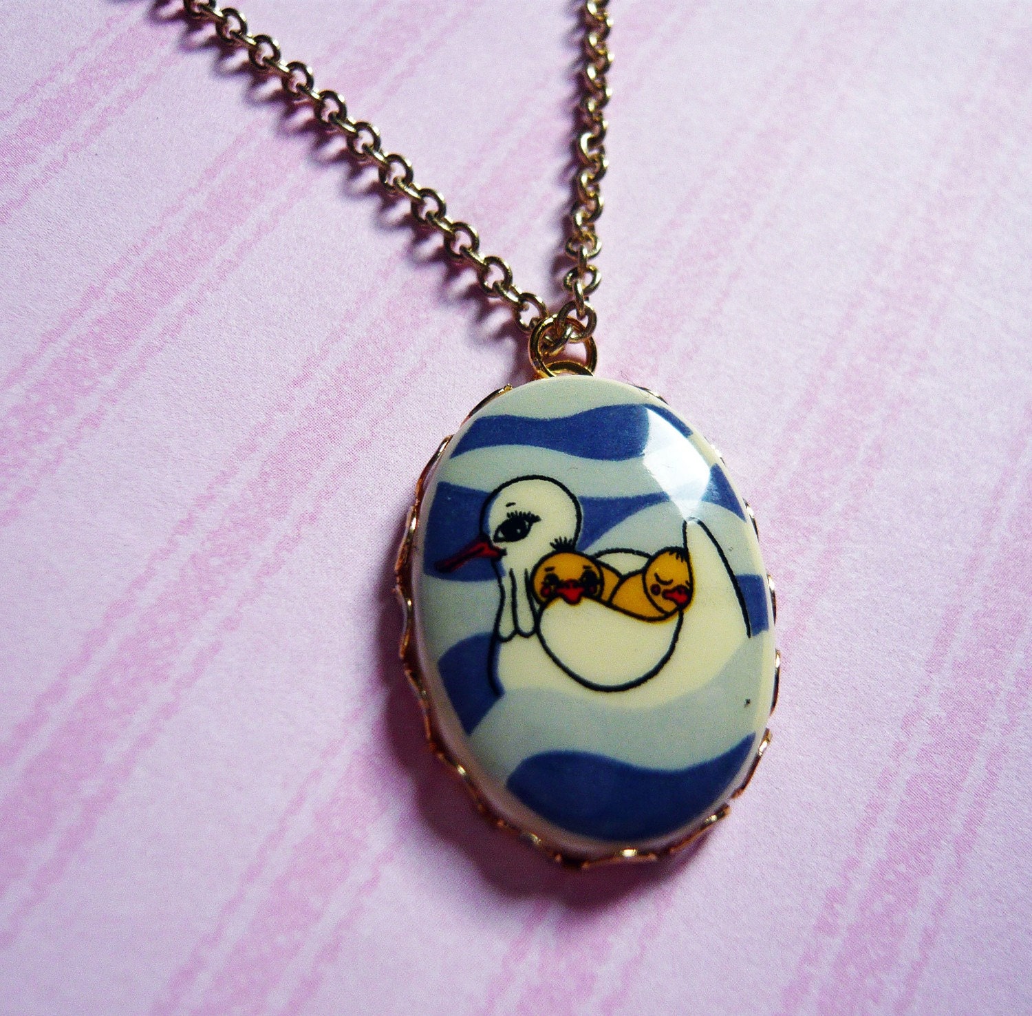 Vintage Mom and Baby Seagull Cameo Necklace by MaruMaru on Etsy from etsy.com