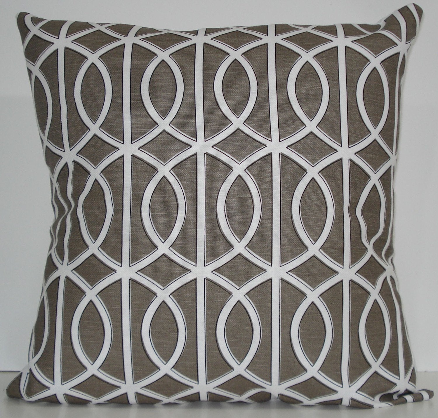 New 18x18 inch Designer Handmade Pillow Case. Dwell Studio. Blue link, lattice.