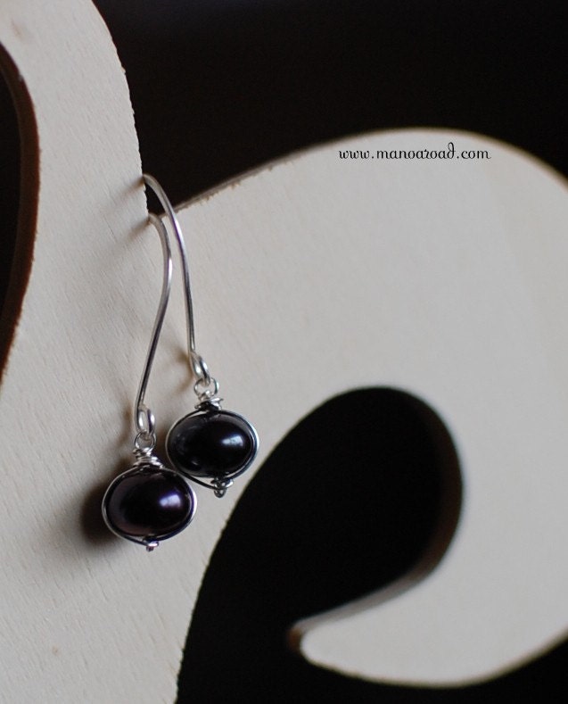Captured Earrings - Black Pearl, Sterling Silver
