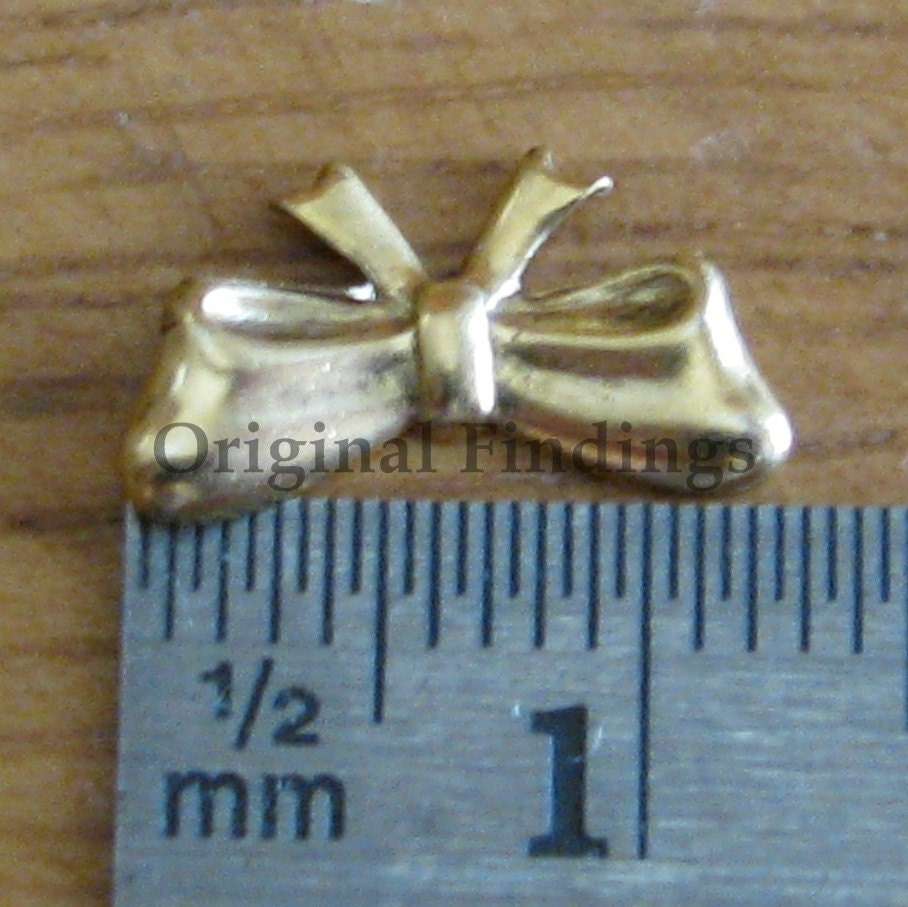 6 Antique Gold Small Bow Metal Stamping Jewelry Findings 287