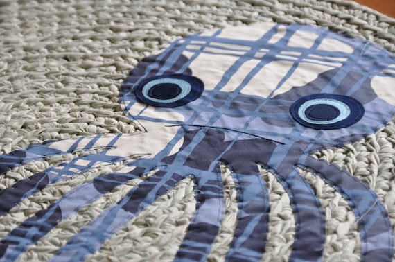 EKRA Sad Octopus Crochet Area Rug