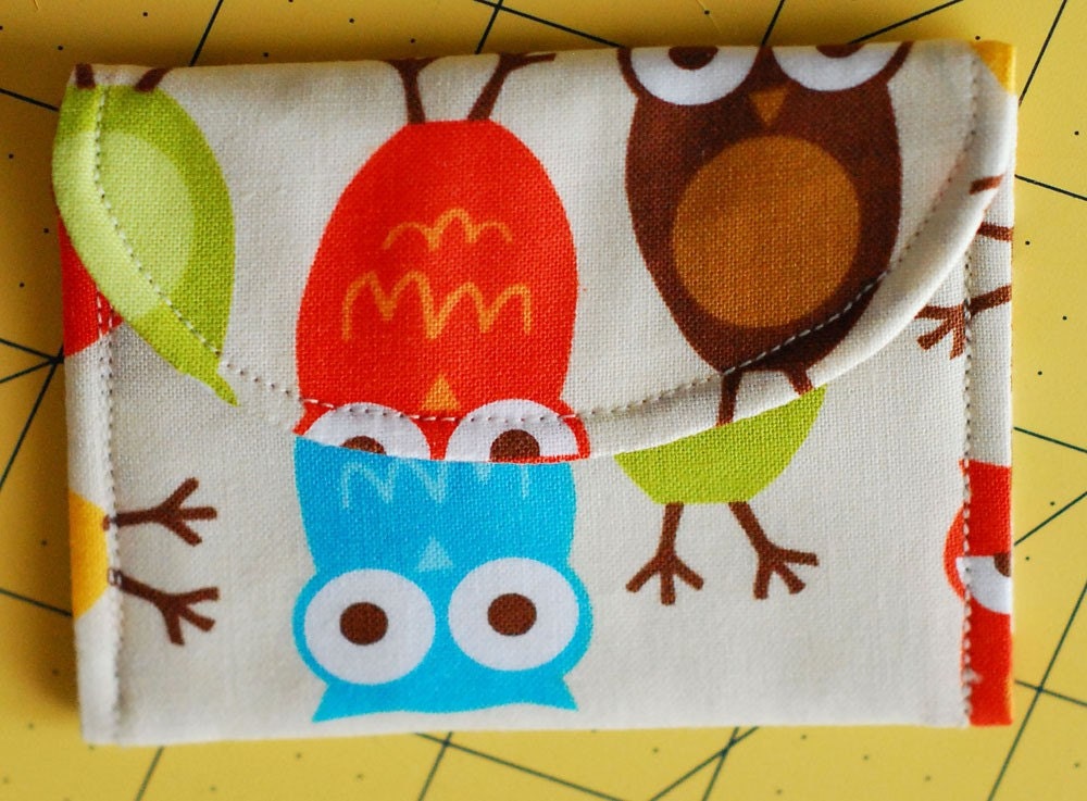 iPhone Earbud case sleeve sewing pdf tutorial and pattern - keep headphones earphones clean